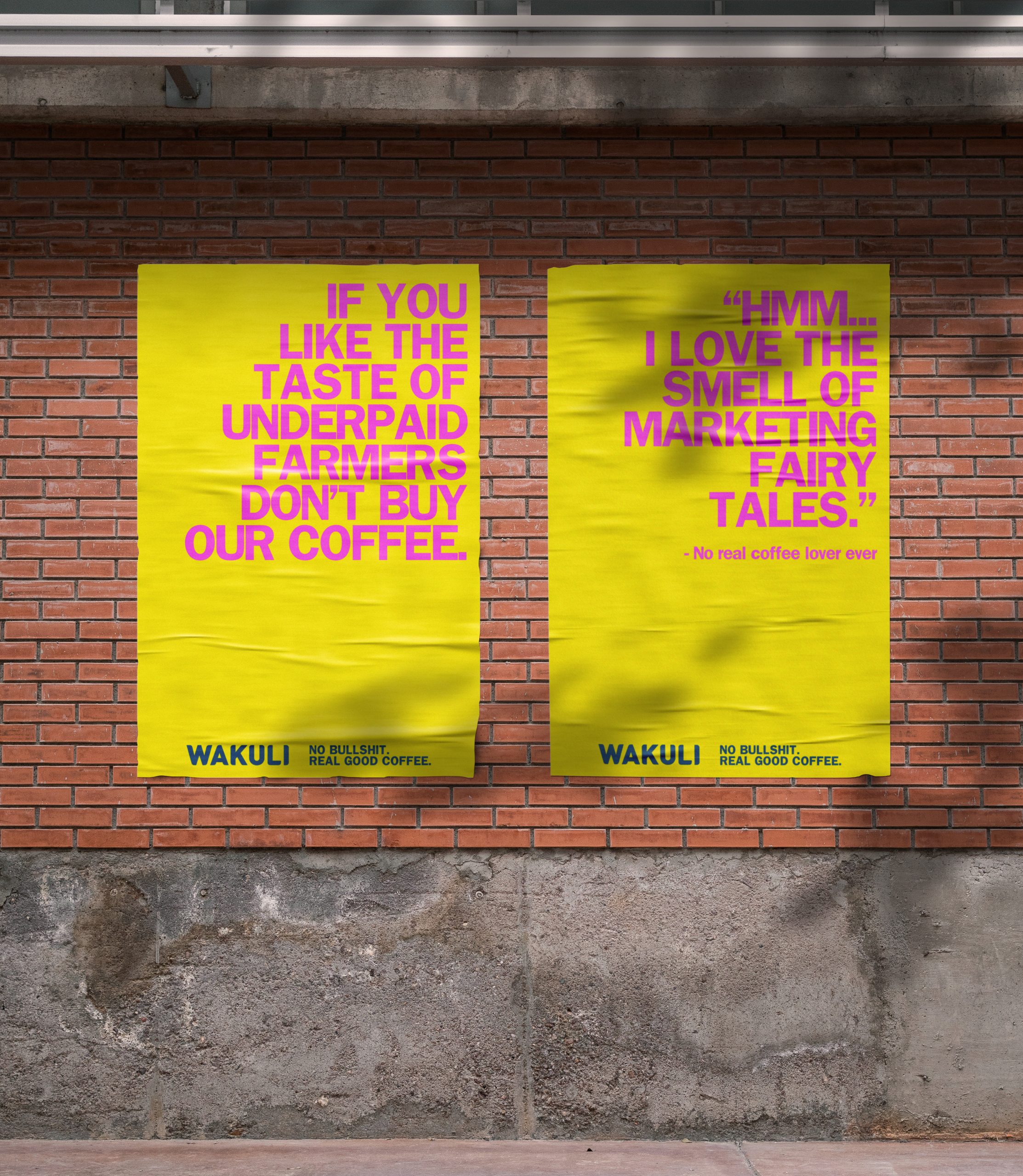 outdoor-glued-poster-mockups